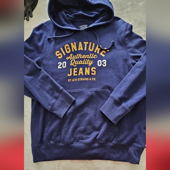 Levi's Sweater Excellent Condition - Picture 1 of 5